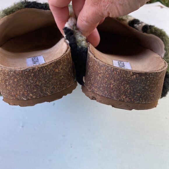 Steve Madden Green and Black Camo Mules - Picture 3 of 10